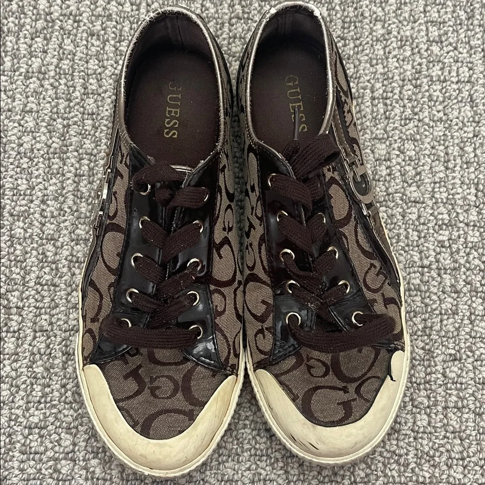 Guess Sneakers Women’s Brown & Tan Logo - Picture 2 of 3